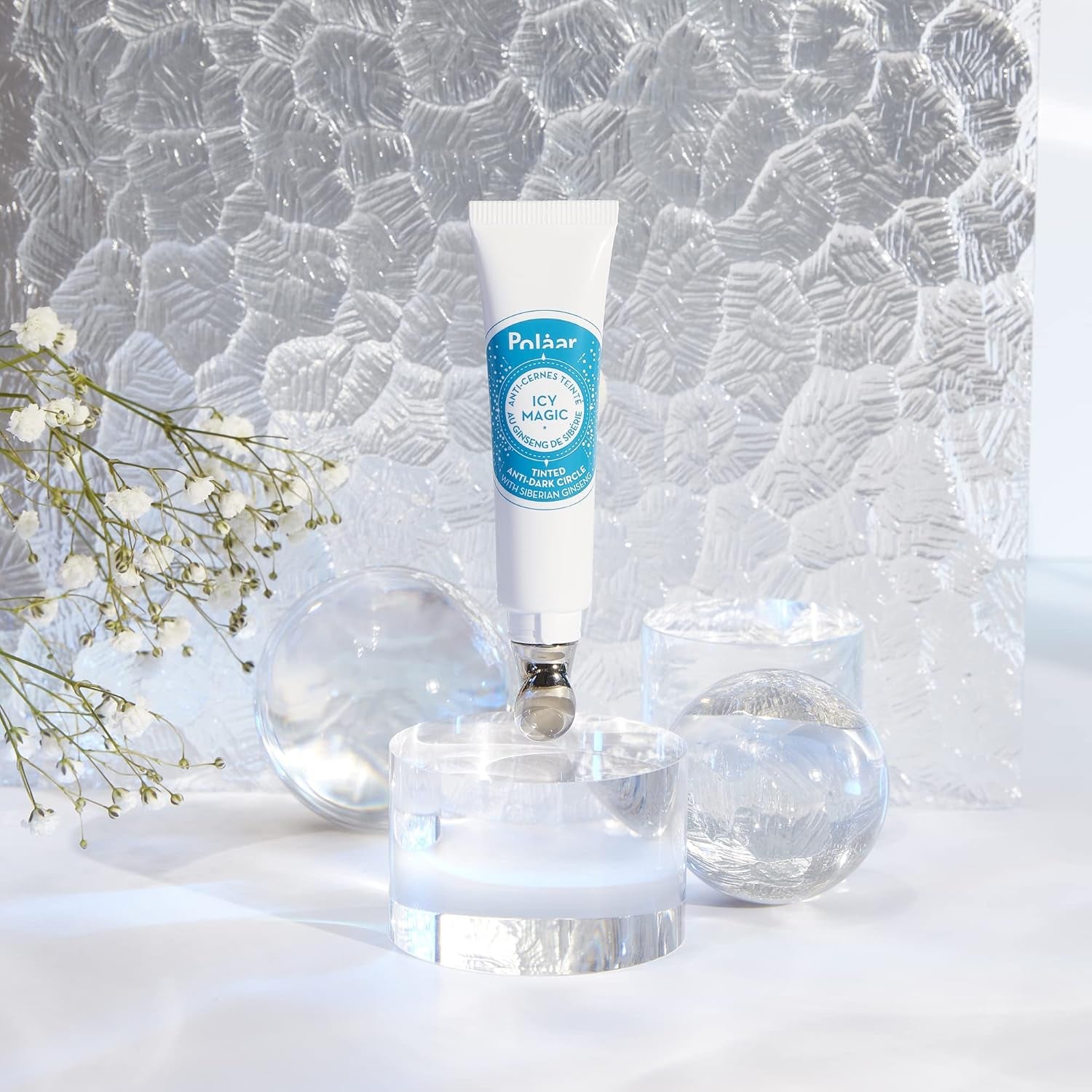 Polåar - Icy Magic Getönter Anti-Augenringe Mit Sibirischem Ginseng - Halb Pflege, Halb Make-Up- Abschwellender Metallapplikator - 97% Natürlich, Vegan, Made in France, Parfümfrei - 15 Ml