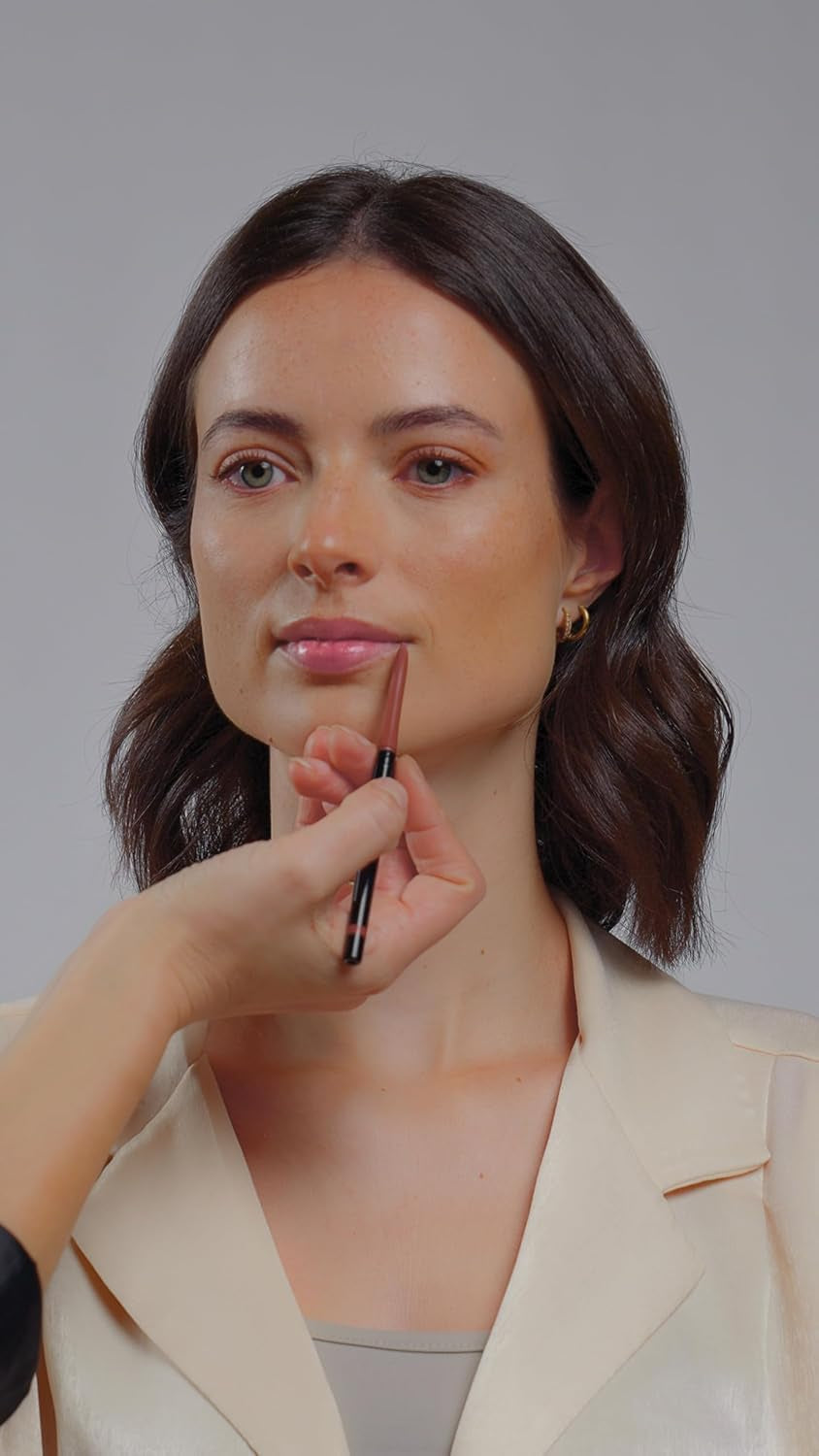 ALCINA Lipliner Natural Brown - Natürlich Brauner Lippenkonturenstift - Anspitzbar Langanhaltende Farbe Mit Starker Deckkraft - Zarte, Präzise Linien - Braun
